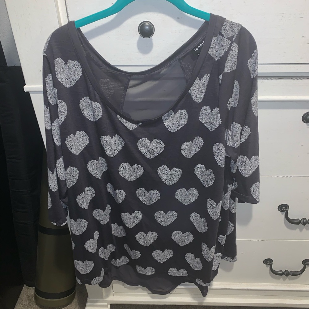 Grey blouse with hearts